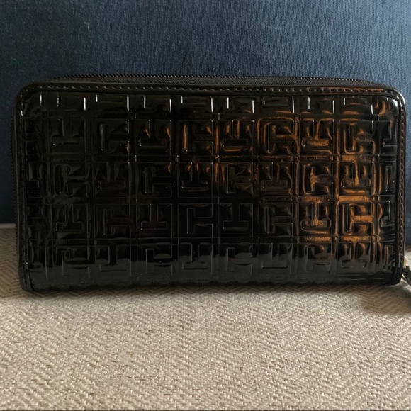 Black Tommy Wallet - Picture 2 of 4